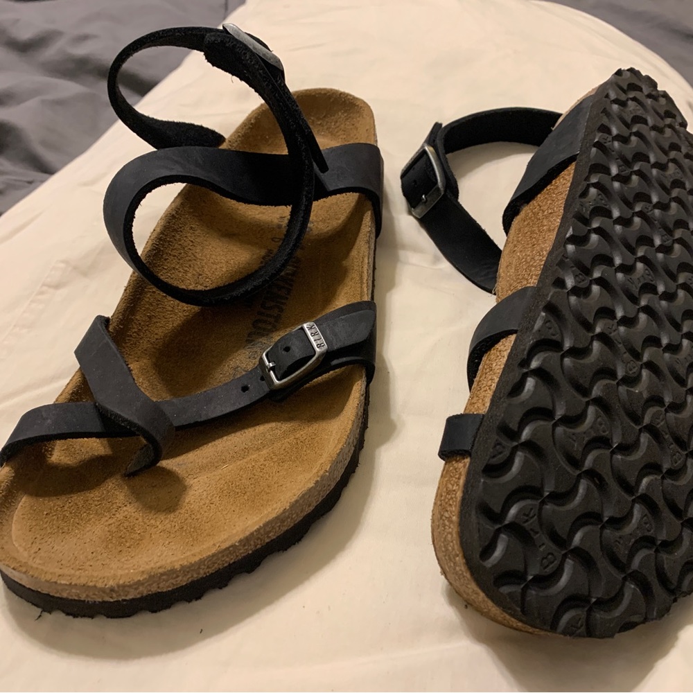 Birkenstock Womens Yara Oiled Leather Black Multistrap sandal size 42 US 11